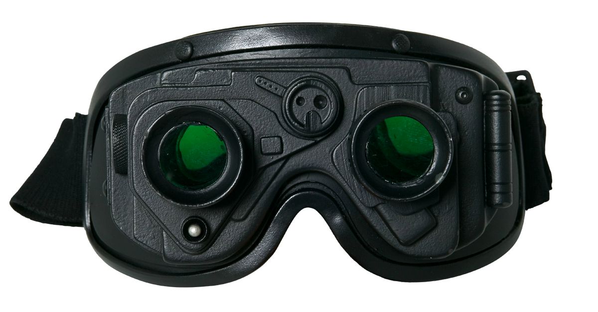 Night-vision goggles to be used to thwart pirating of new Bond