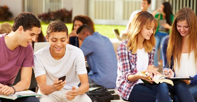 Massive high school texting scandal results in… sanity! – Sophos News