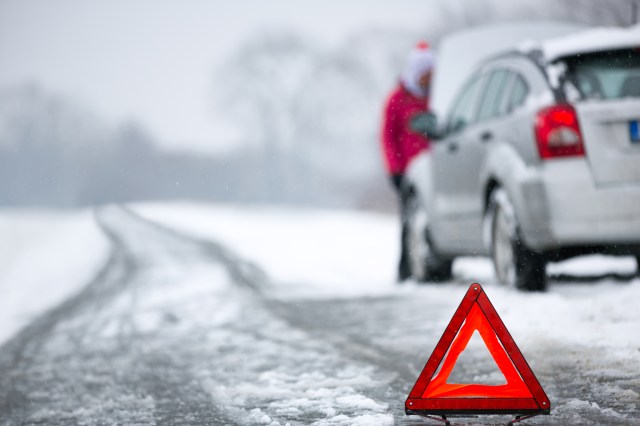 Hero image illustrating dangerous driver conditions in winter